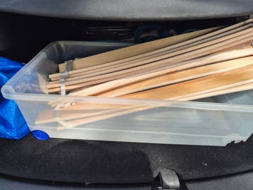 gratis IKEA LURÖY lattenbodem 90x200 cm plus plastieke bak
