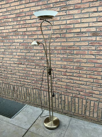 Vloerlamp met leeslampje, messing kleur, hoogte 1,80m