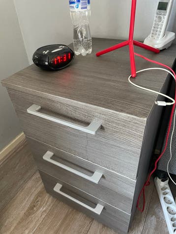 Nachtkastje met 3 laden - Grijs houtlook