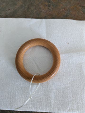 Houten gordijnroede ringen gevraagd
