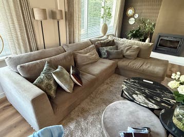 Nette ruimen hoek/loungebank