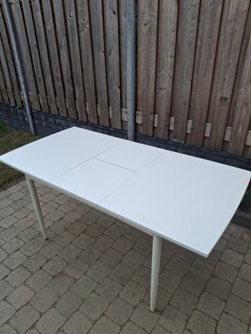 Witgeschilderde uitschuifbare tafel - Gratis af te halen