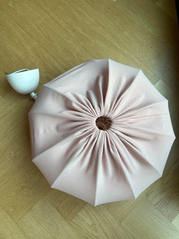 Roze IKEA REGNSKUR hanglampenkap met zachte plooien