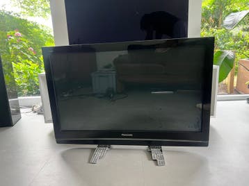 Gratis panasonic 48 inch tv. Hdmi en scart inc. Ab