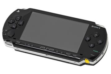 GEZOCHT: Kapotte PSP 2000 voor OEM LCD scherm