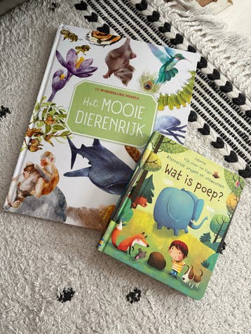 2 kinderboeken: Het Mooie Dierenrijk & Wat is poep?