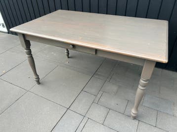 Leuke Vinted keukentafel - 85x140 cm, gratis afhalen