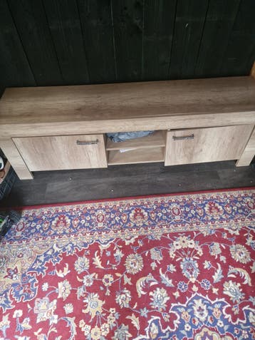 Moderne TV-kast met opbergruimte
