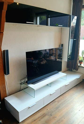 Modern TV-Meubel GRATIS