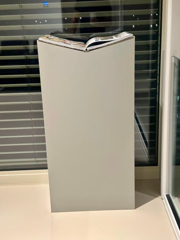 Gratis - Boekenstandaard / Boekenpilaar