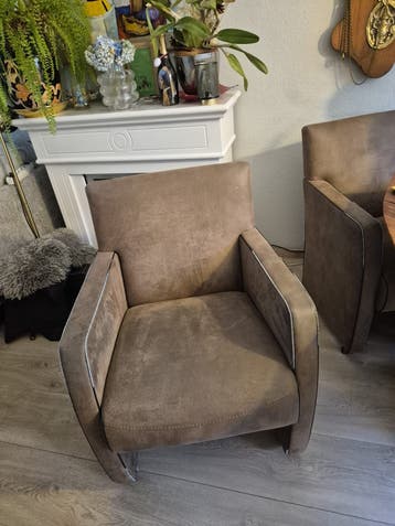 4 Comfortabele fauteuils, gratis af te halen in Oosterbeek