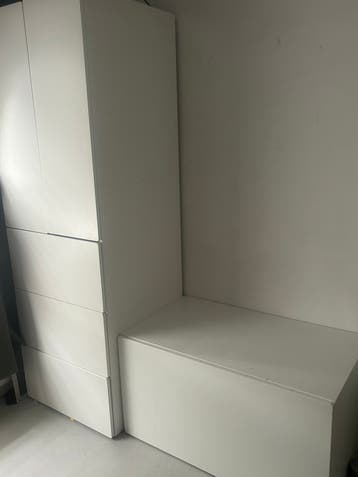 bureau met grote lade