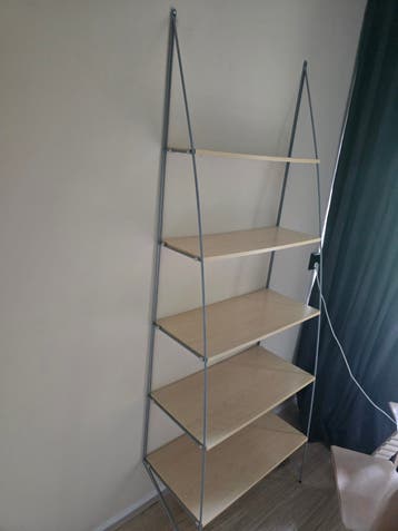 GRATIS Boekenkast / wandrek met 5 planken - Metaal en Hout