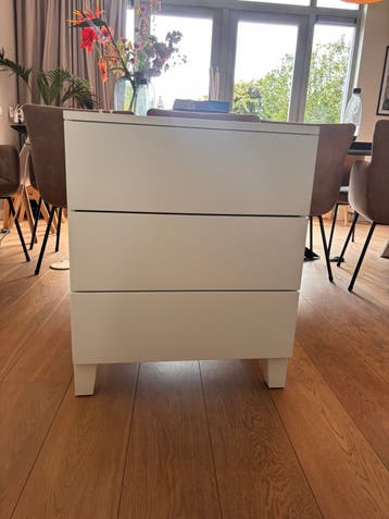 Witte ladekast