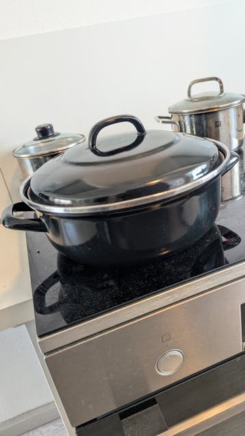 Zwarte emaille braadpan met deksel - Geschikt voor inductie
