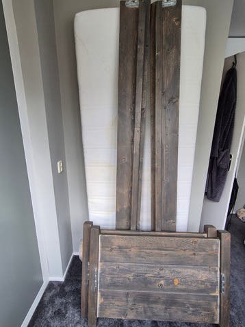 Eenpersoonsbed compleet 90x210 cm