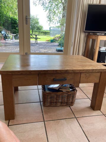 Salontafel met een laadje