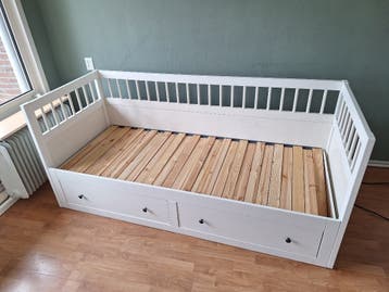IKEA Hemnes bedbank met 2 lades - uitschuifbaar