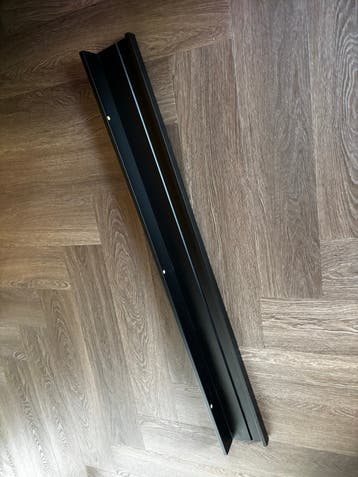 Gratis Ikea Mosslanda plank - zwart