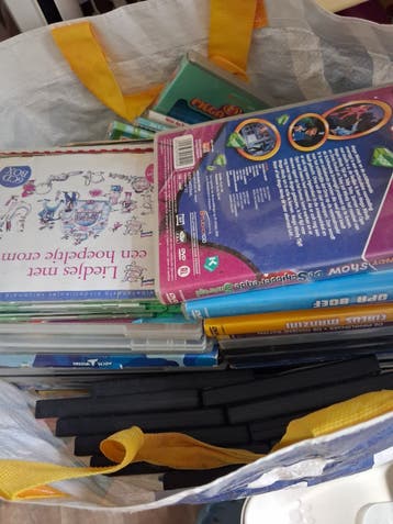big shopper vol kinder dvd's en enkele cd's