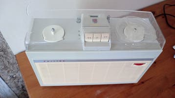 3x Philips en 3x Aristona bandrecorders