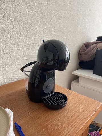 Gebruikt Krups Dolce Gusto koffiezetapparaat met cups
