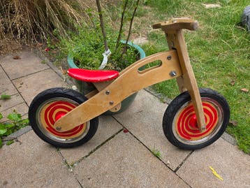 Houten loopfiets en step