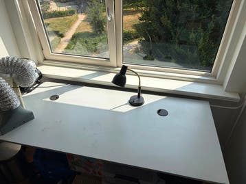 Ahrend Zit-sta bureau - Wit blad, verstelbaar