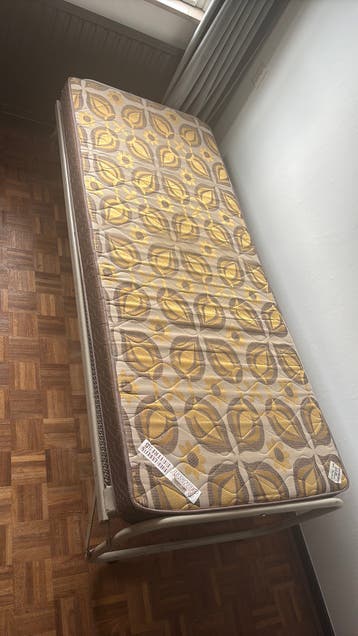 Eenpersoonsbed incl. Matras