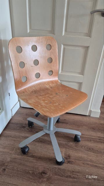 Houten ikea bureaustoel met wielen