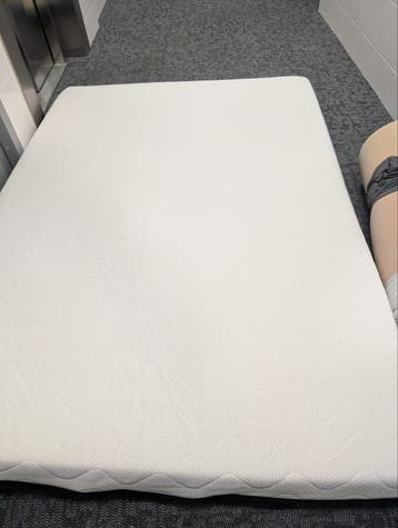 Gratis Comfortabel matras, zo goed als nieuw