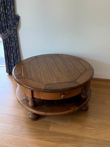 GRATIS Zwaar eiken salontafel