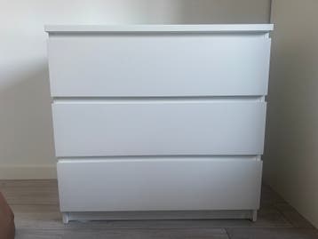 Ikea MALM kastje wit