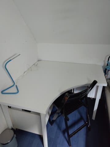 IKEA Hoekbureau Wit - Ideaal voor Thuiswerkplek