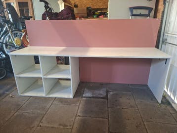 GRATIS. leuke kast voor de kinderspeelhoek