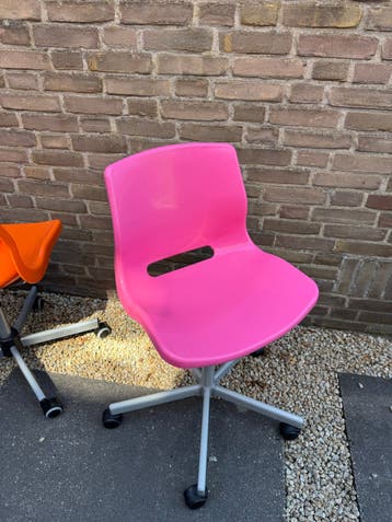Roze bureaustoel op wieltjes - Ideaal voor kinderbureau