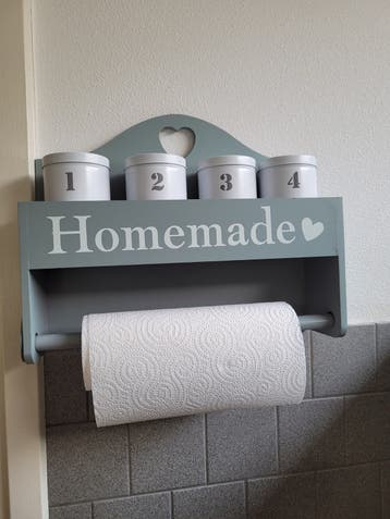 Wandrekje 'Homemade' met opbergpotjes en keukenrolhouder