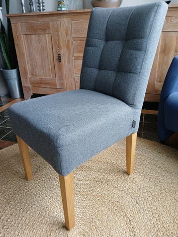 8 eetkamerstoelen