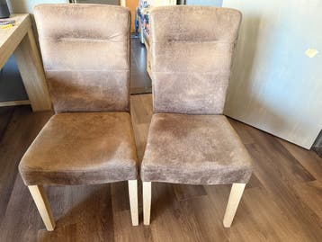 4 eetkamer stoelen met bruine suède-look bekleding