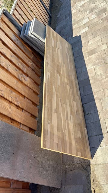 Gratis: Buroblad/wandplank 200 x 60 cm blank gemeleerd eiken