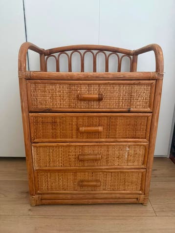 Rotan ladekastje met 4 laden