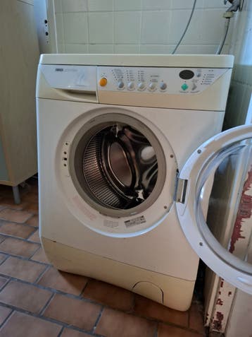 Zanussi Jetsystem Wasmachine - moet met spoed weg