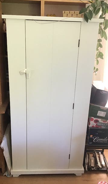 Houten archiefkast of voorraadkast, wit, stevig