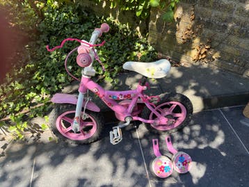 Gratis: Roze kinderfiets met zijwieltjes - 12 inch