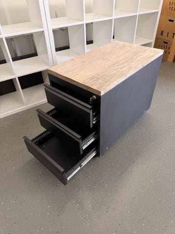 Metalen lade kast met steigerhout (Archiefkast verrijdbaar)