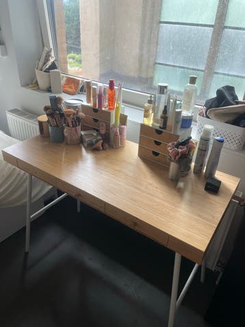 Ikea Lillasen bureau - Gratis af te halen voor 30/07 13:00!