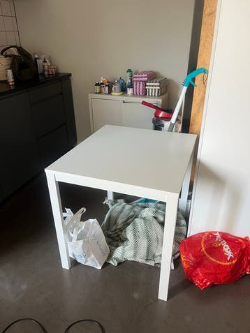 Ikea Vangsta uitschuifbare tafel - gratis af te halen!