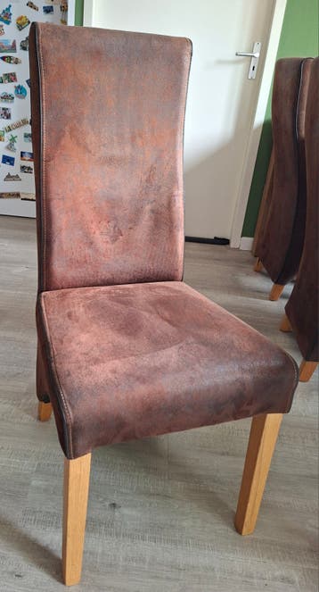 6 eetkamerstoelen - GRATIS