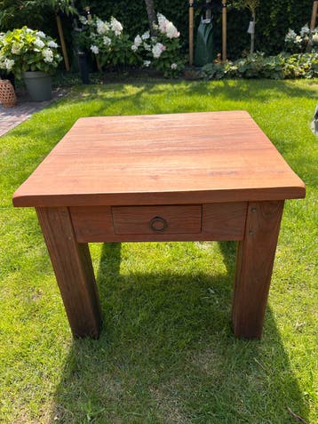 Houten bijzettafel met lade teak 70x70 (gratis)