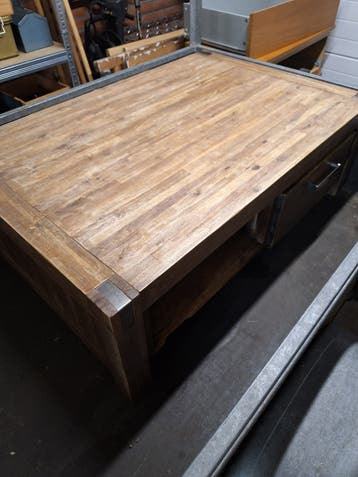 Massief houten salontafel met 2 lades - Gratis af te halen